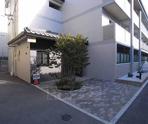阪急京都線 桂駅 徒歩4分 3階建 築18年の外観写真