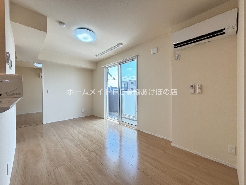 居室・リビング　同型別部屋写真