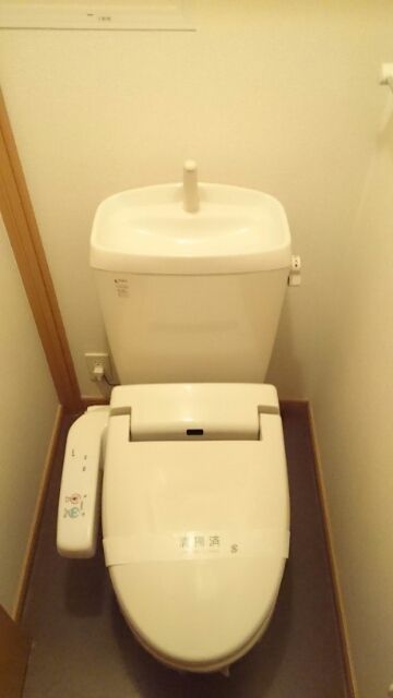 ソレイユAのトイレ写真