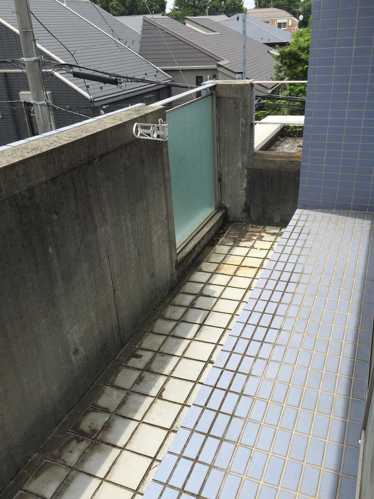 京王井の頭線 下北沢駅 徒歩13分 3階建 築37年の内装写真