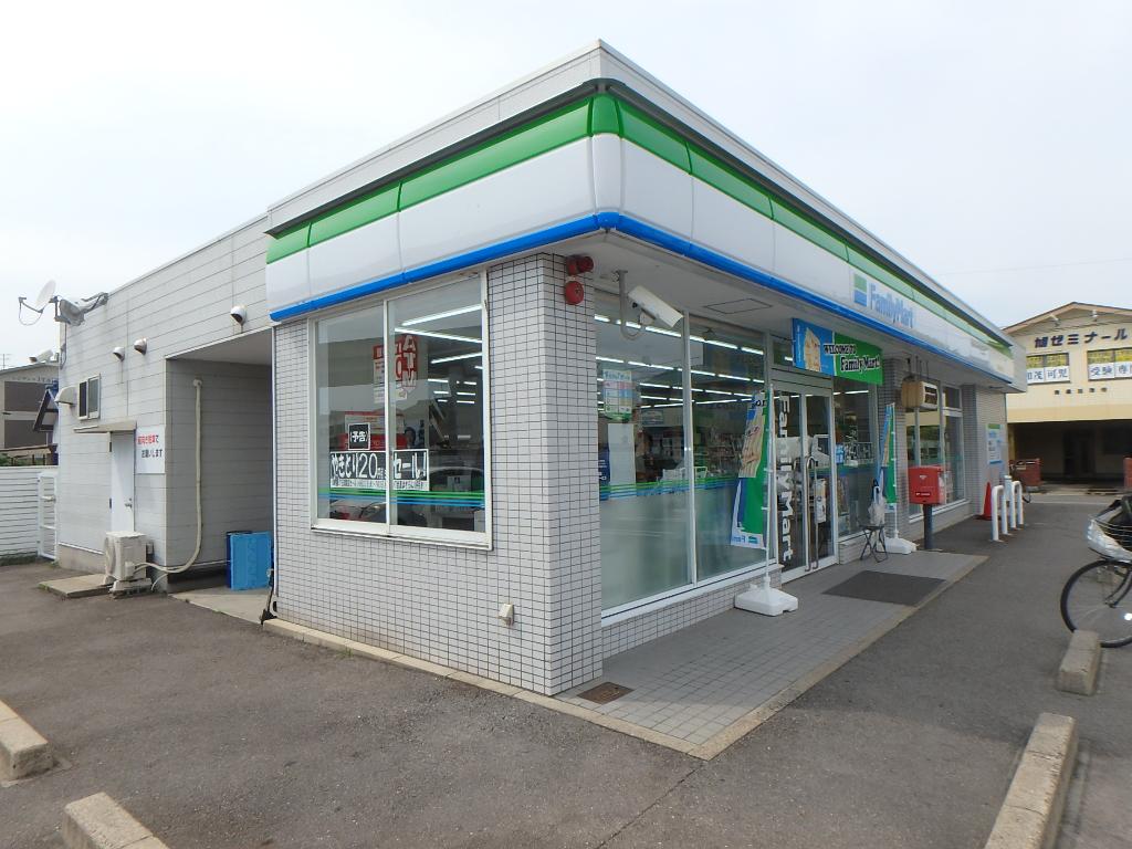 その他　ファミリーマート美濃加茂中富町店（その他）まで2m