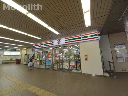 【堺市南区鴨谷台のアパートのコンビニ】