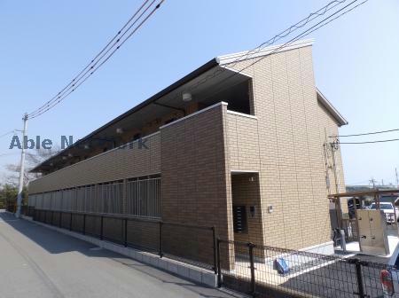 【山陽小野田市大字小野田のアパートの建物外観】