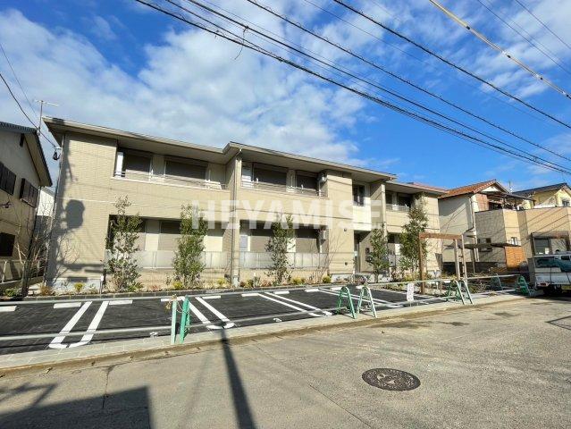 【西彼杵郡時津町浜田郷のアパートの建物外観】