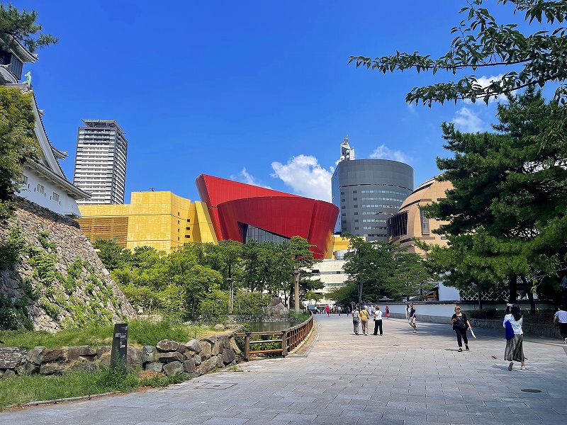 【北九州市小倉北区吉野町のマンションのショッピングセンター】