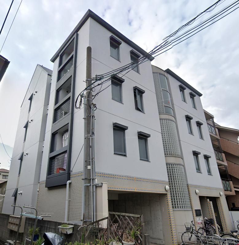 尼崎市若王寺のマンションの建物外観