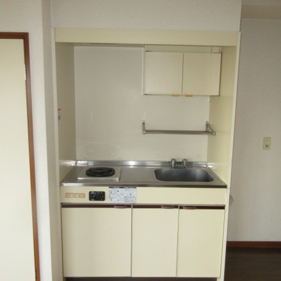 キッチン　※別号室のお写真となります。