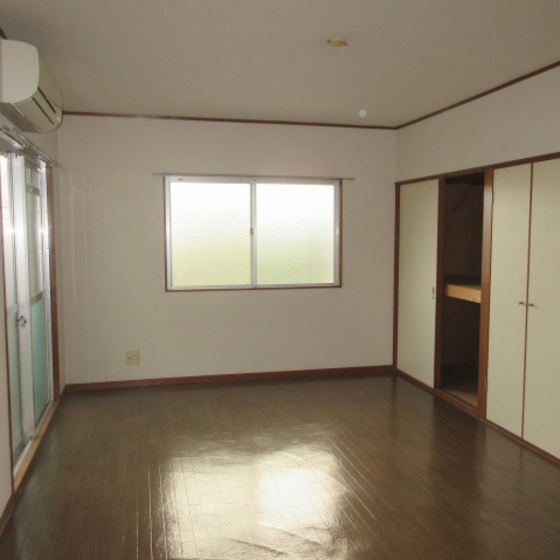 居室・リビング　※別号室のお写真となります。