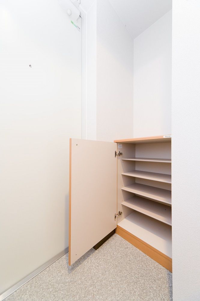 玄関　シューズボックス