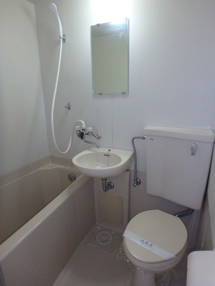 バス・シャワールーム　他号室写真です