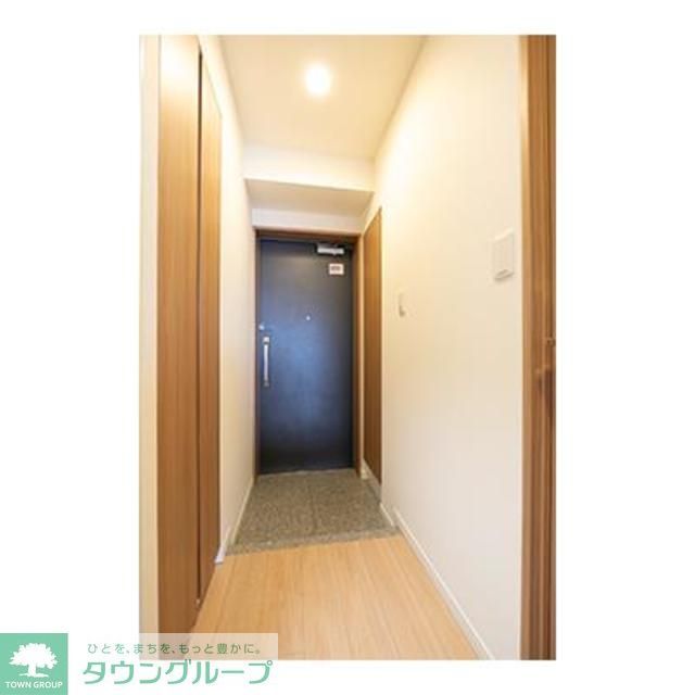 玄関　※写真は同タイプ住戸です。