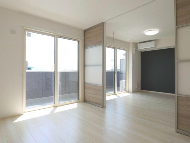 居室・リビング　図面と現状に相違がある場合には現状を優先