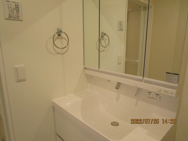 洗面設備　１０１　洗髪洗面化粧台