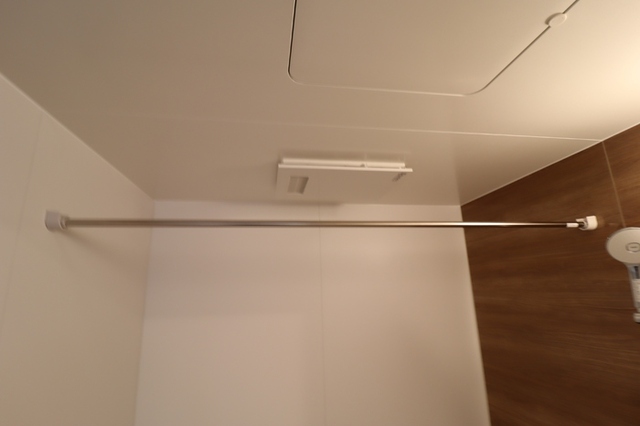 バス・シャワールーム　浴室換気乾燥機