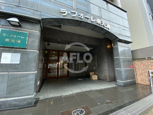 エントランス　ラ・フォーレ東天満　エントランス