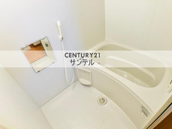 バス・シャワールーム　同間取り別階