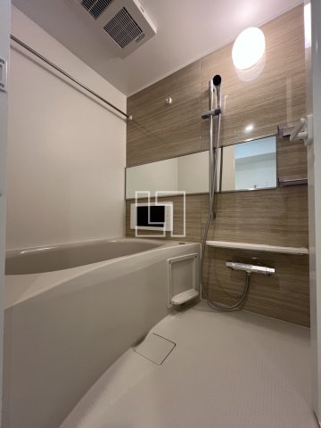 バス・シャワールーム　プレジオ恵美須　浴室