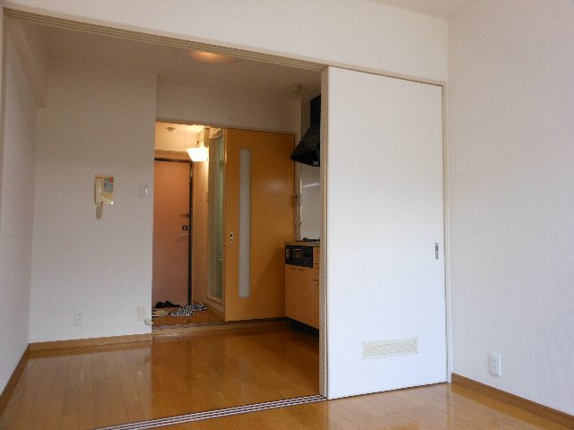 居室・リビング　ダイニングキッチン♪