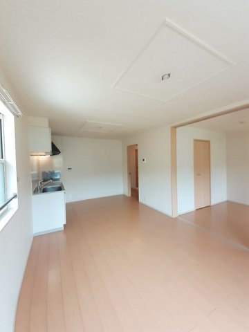 居室・リビング　ゆったり過ごせる居間です