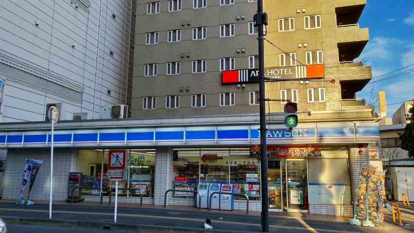 コンビニ　ローソン（コンビニ）まで362m