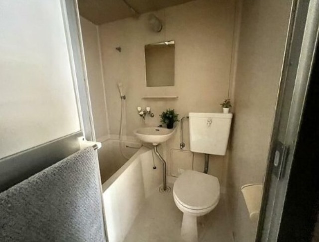 バス・シャワールーム