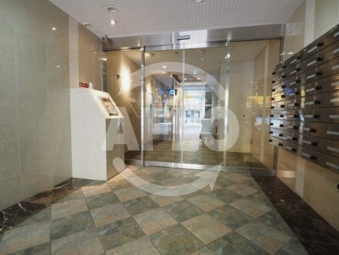 エントランス　ウエンズ東心斎橋　エントランス