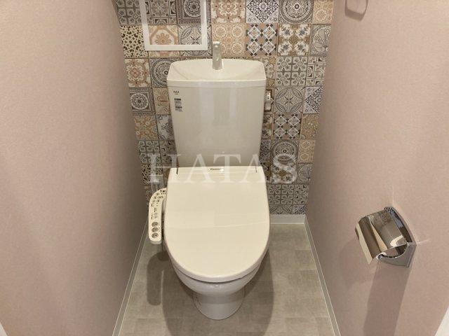 トイレ　同物件別部屋です。