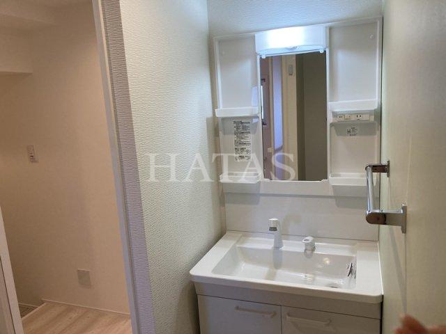 洗面設備　同物件別部屋です。