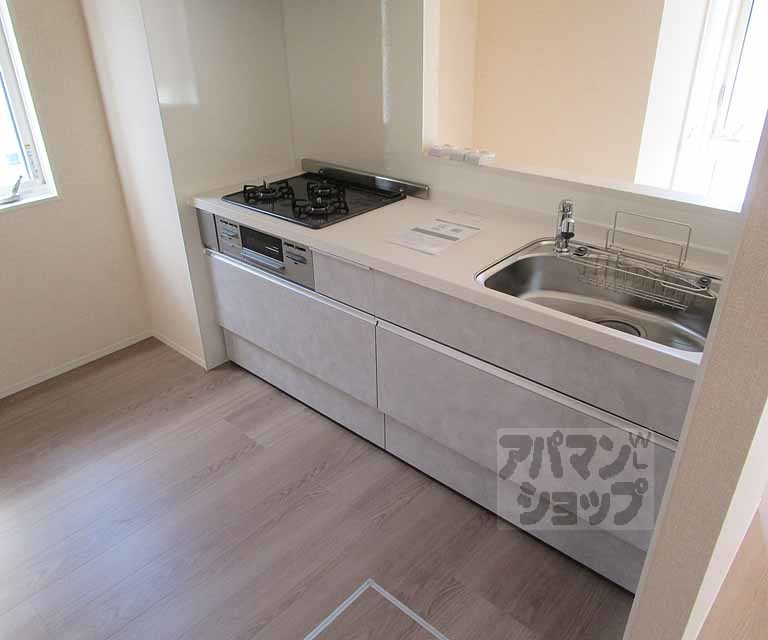 キッチン　１０１号室の写真です。