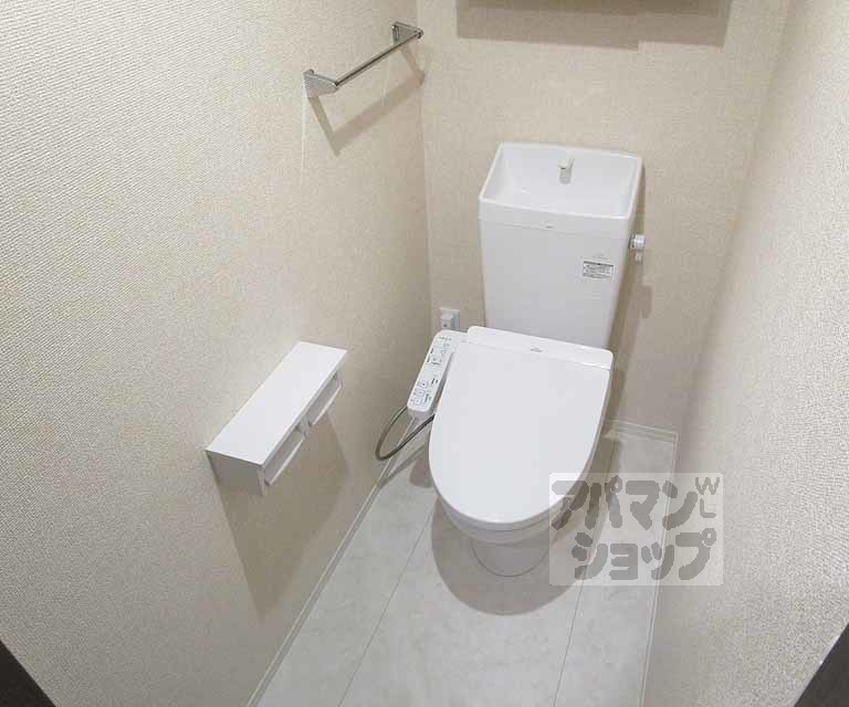 トイレ　１０１号室の写真です。