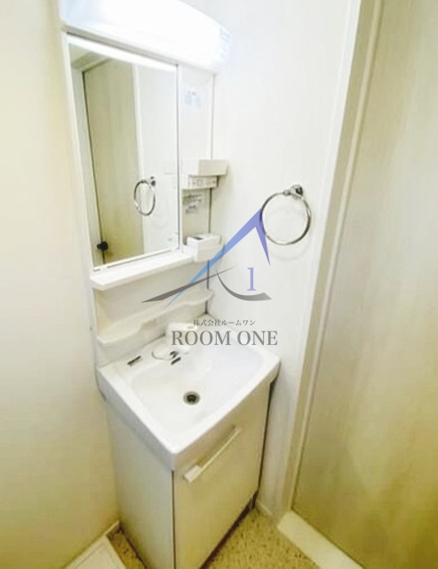 洗面設備　洗面台です。