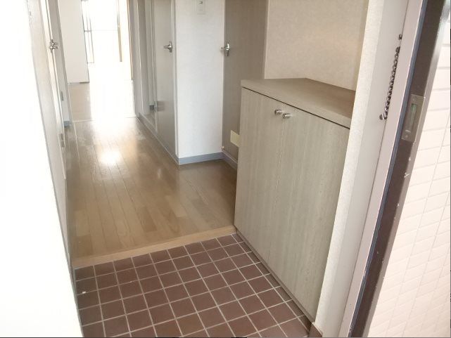 玄関　バルコニー