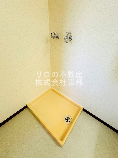 その他　洗濯機置き場は室内にあるので雨に濡れる心配はありません。