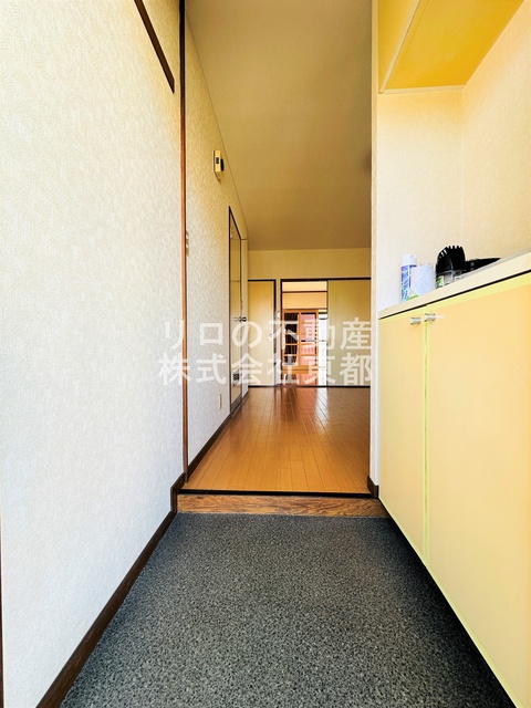 玄関　玄関から見たお部屋です♪