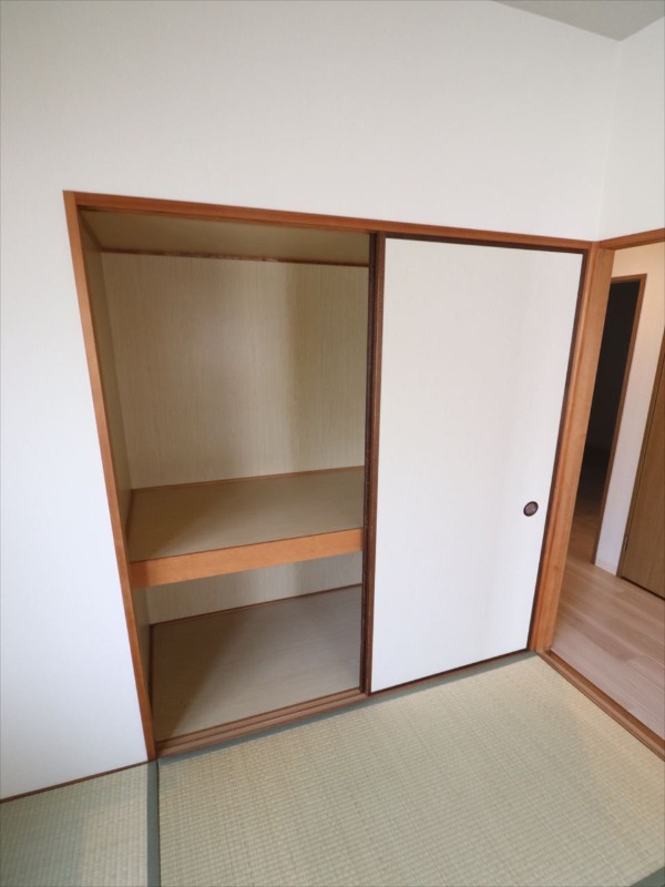 その他設備　和室の押入収納
