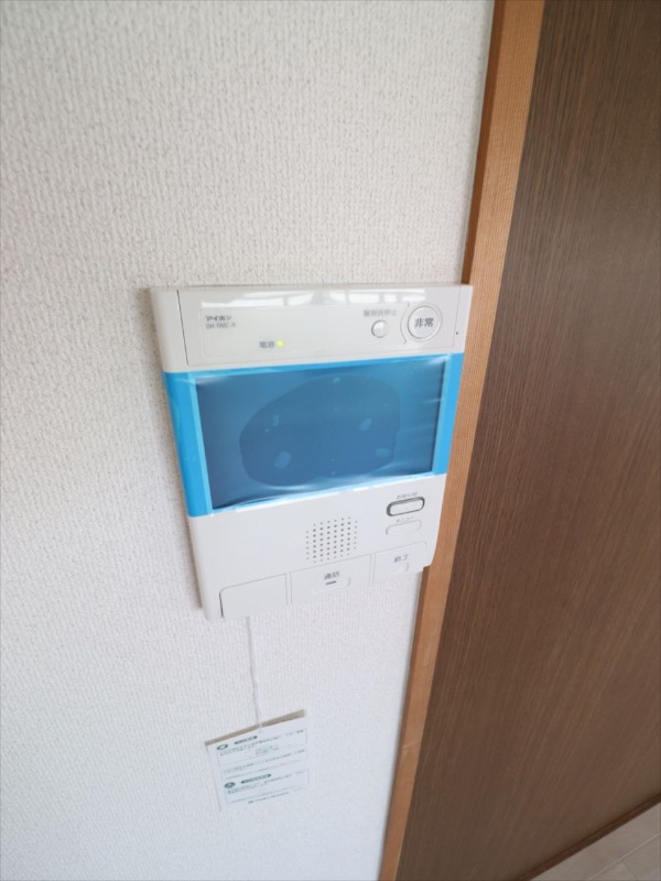 セキュリティ　モニター付きインターフォンで安心
