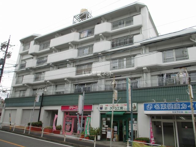 パールハイツの外観写真