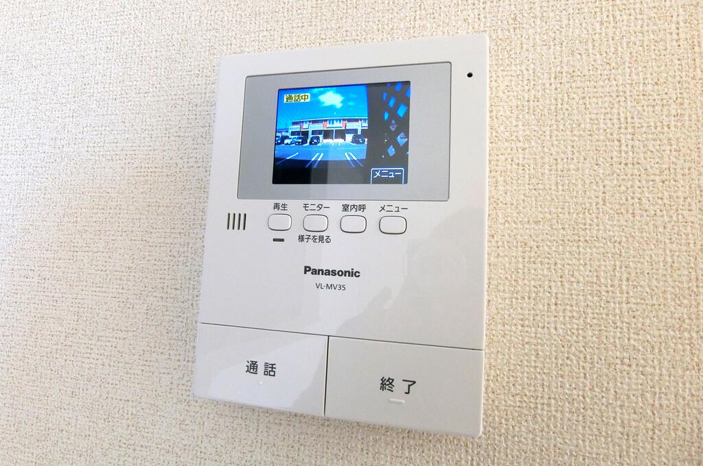 セキュリティ　同型物件の写真、配色に違いあり