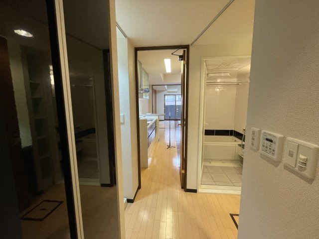 その他部屋・スペース　(参考)同マンション同間取り他部屋の写真
