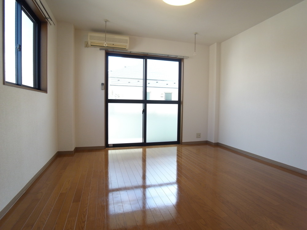 居室・リビング　東南角部屋で2面採光