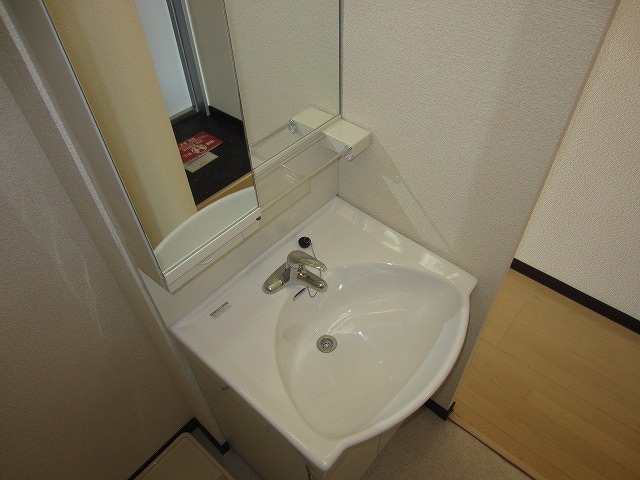洗面設備　独立洗面台※同タイプ