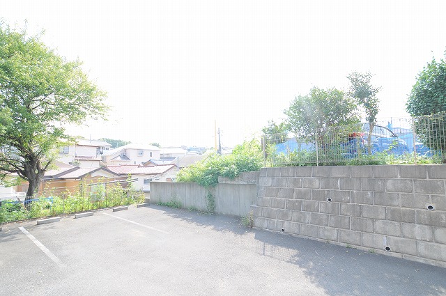 東急田園都市線 溝の口駅 バス乗車時間：10分 最寄りバス停で下車 徒歩5分 2階建 築18年のその他写真