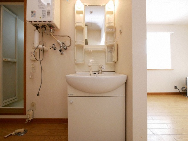 洗面設備　シャワードレッサー付きです！