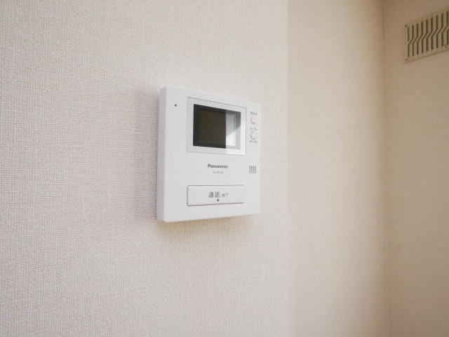 セキュリティ　防犯面に配慮したＴＶモニターホン付きです！