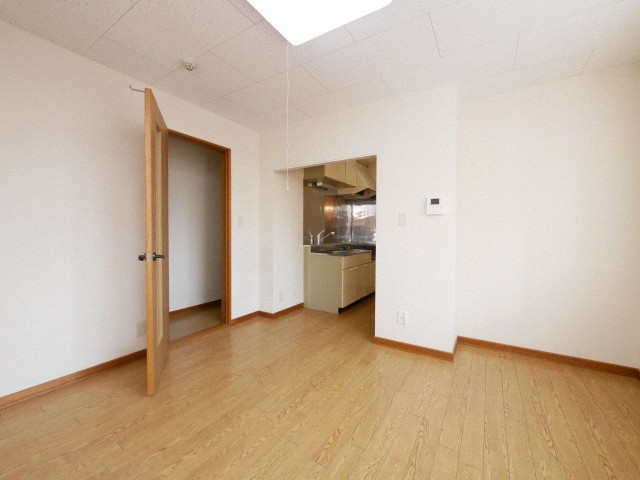 居室・リビング　☆9.8帖の広々としたリビングです！