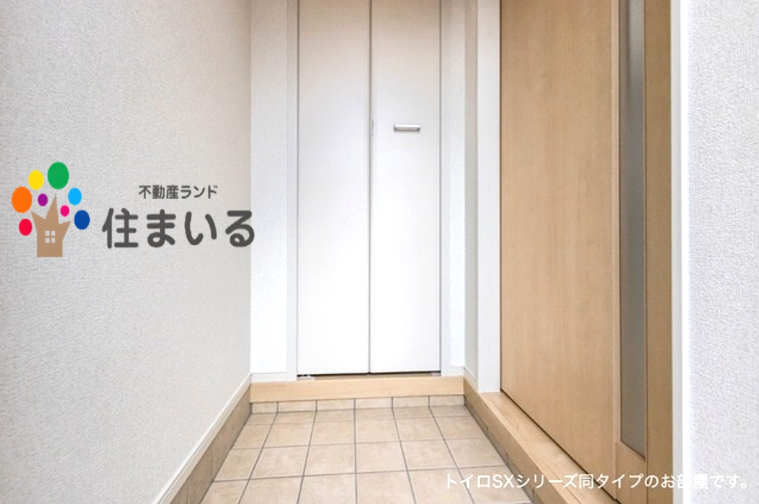 玄関　※写真は同型タイプとなります