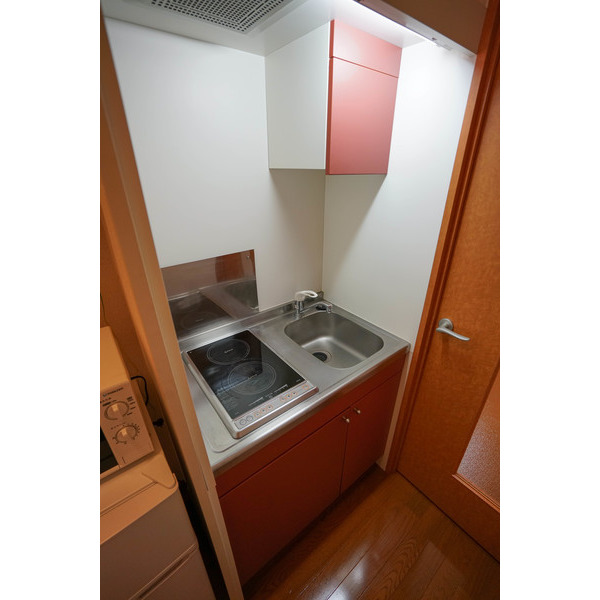 キッチン　同じ建物の別のお部屋