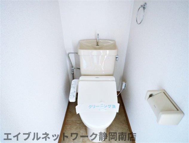 トイレ　温水洗浄便座付きトイレ♪