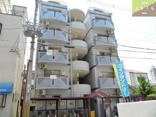 【神宮吉田マンションの建物外観】