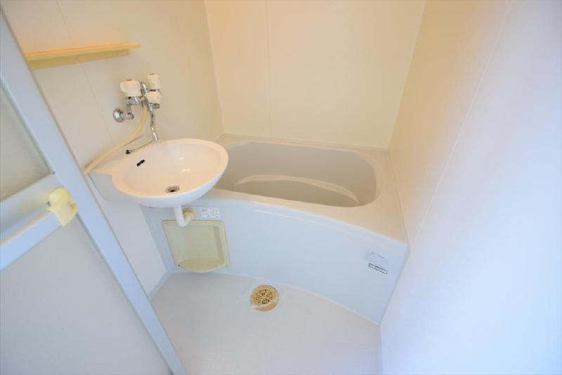 バス・シャワールーム　洗面付バスルーム